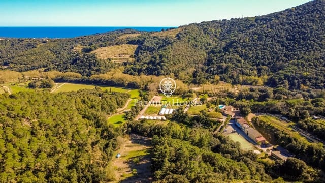 14 soveværelse Finca/Landehus til salg i Arenys de Munt med swimmingpool garage - € 2.950.000 (Ref: 9758955)