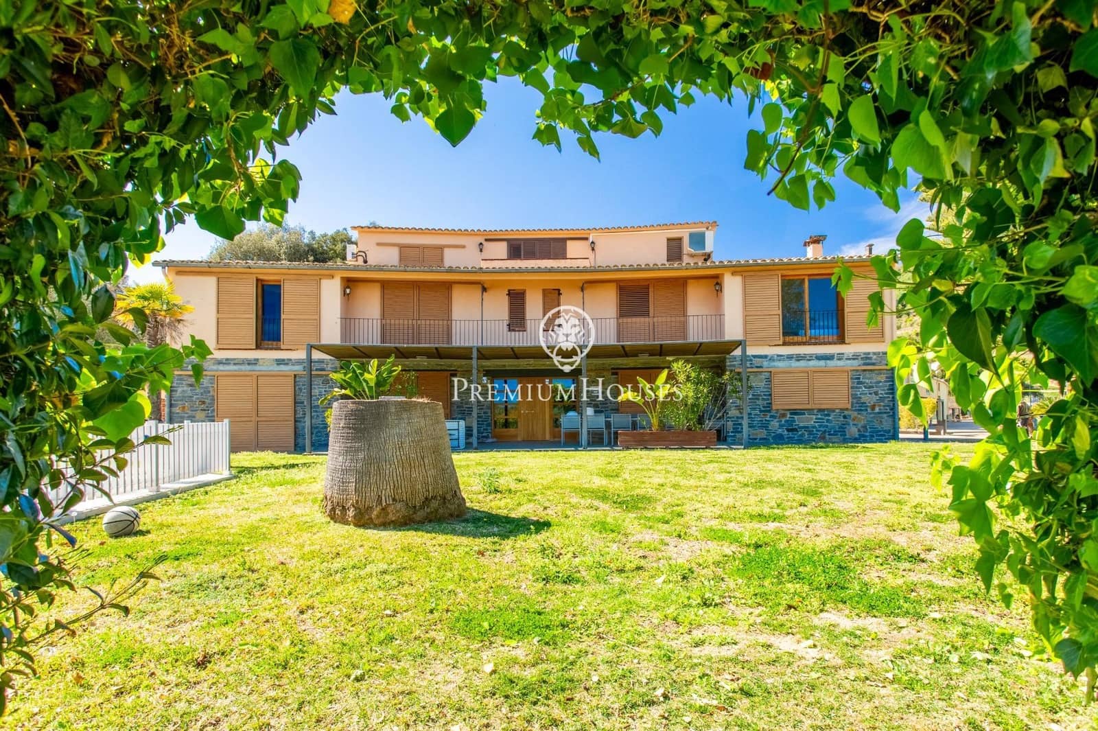 14 bedroom Finca/Country House for sale in Arenys de Munt with pool garage - € 2,950,000 (Ref: 9758955)