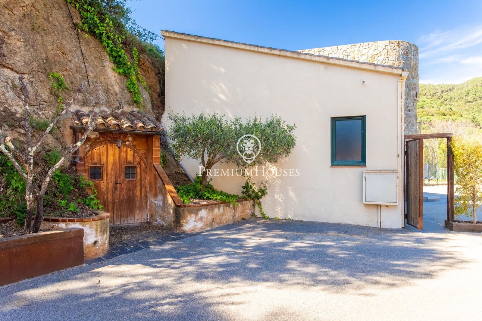 14 bedroom Finca/Country House for sale in Arenys de Munt with pool garage - € 2,950,000 (Ref: 9758955)