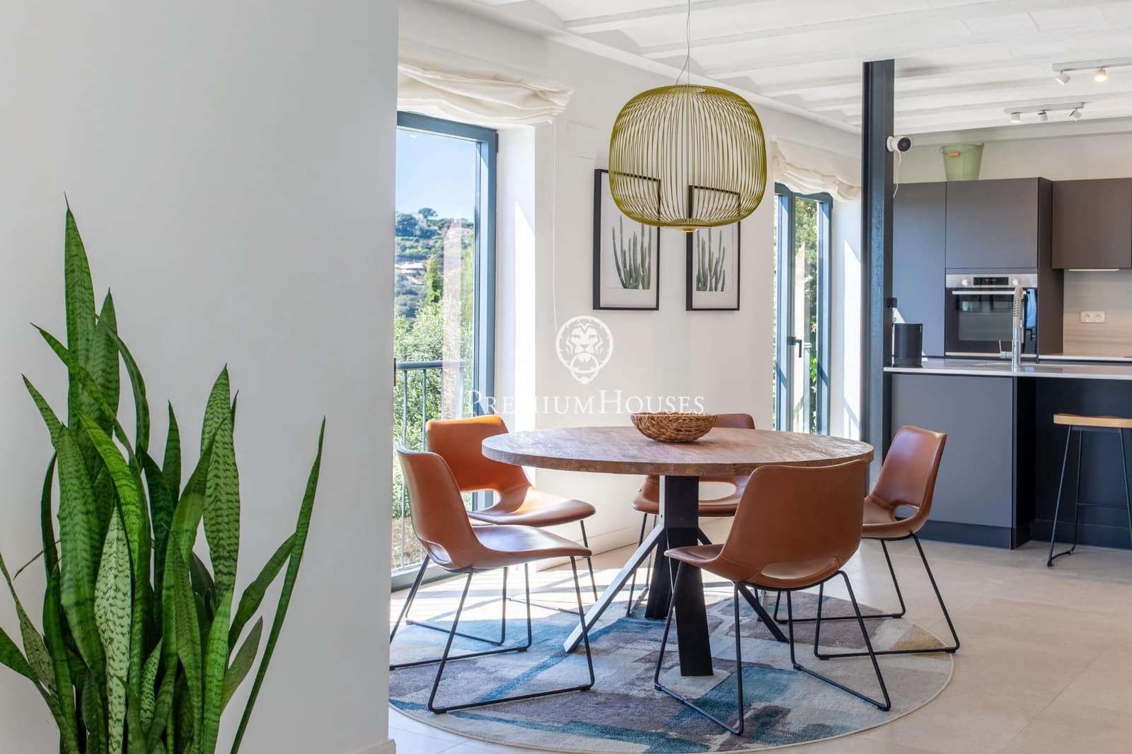 4 soveværelse Villa til salg i Sant Cebria de Vallalta med swimmingpool garage - € 785.000 (Ref: 9758956)