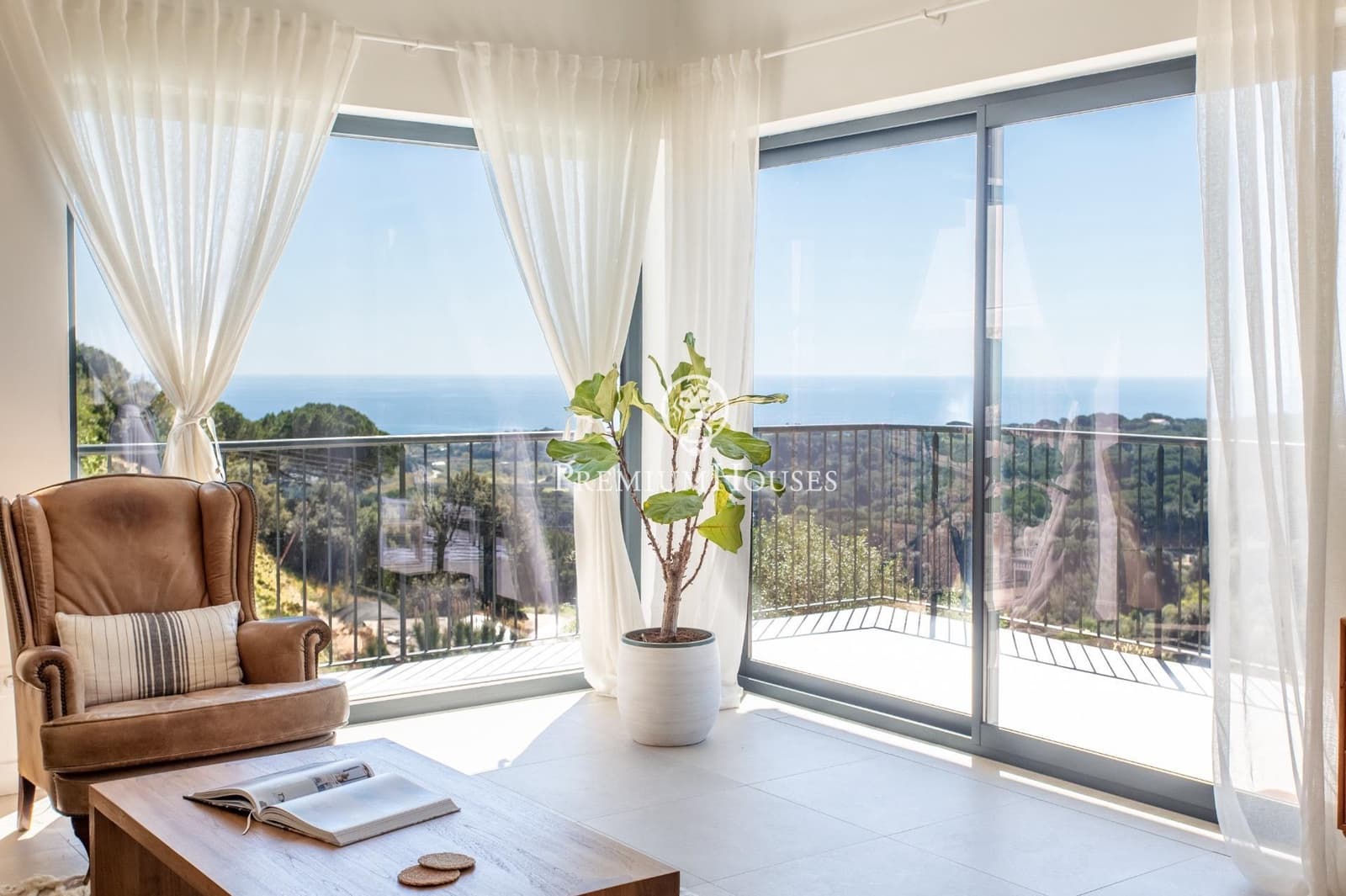 4 soveværelse Villa til salg i Sant Cebria de Vallalta med swimmingpool garage - € 785.000 (Ref: 9758956)