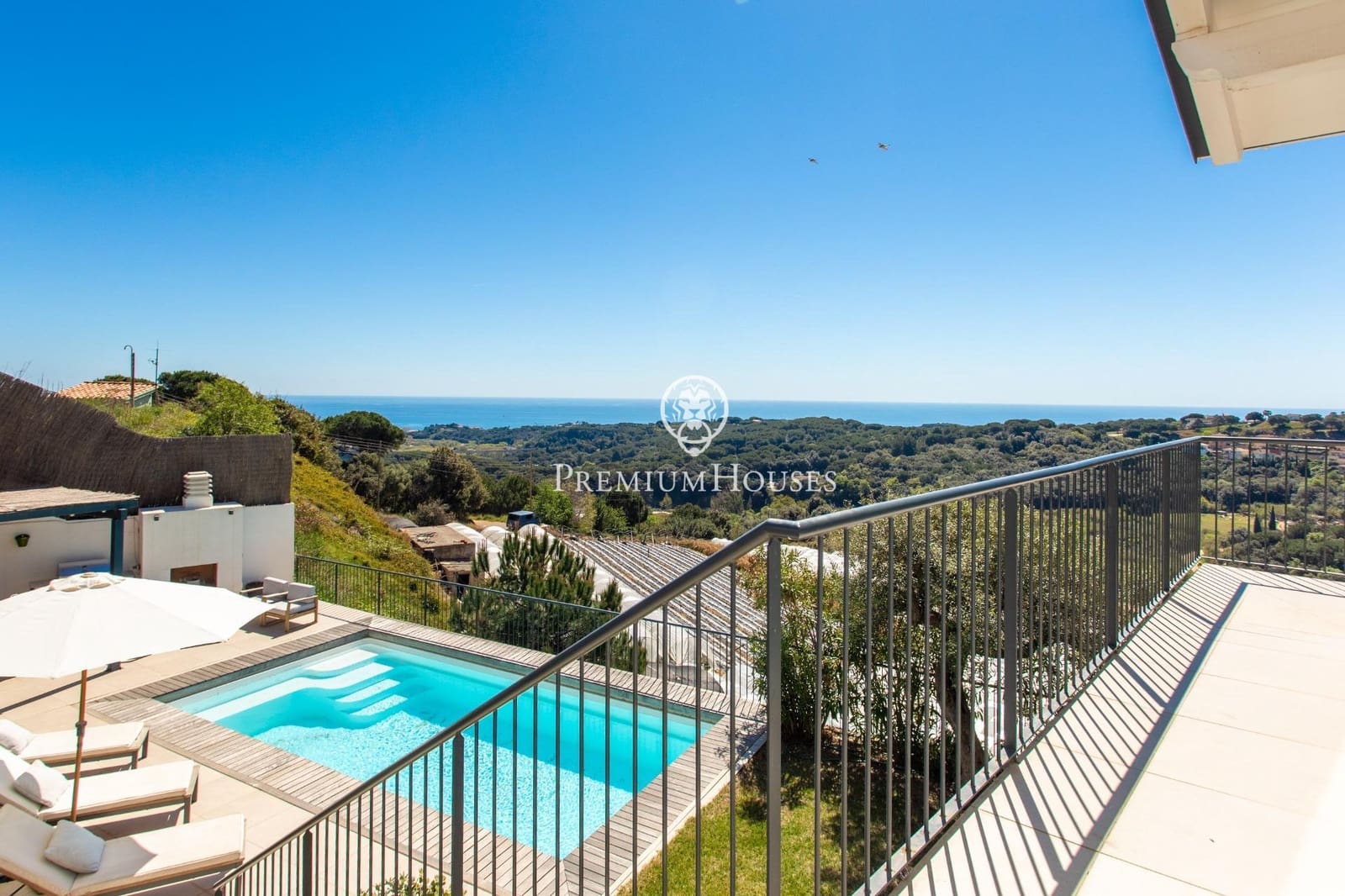 4 soveværelse Villa til salg i Sant Cebria de Vallalta med swimmingpool garage - € 785.000 (Ref: 9758956)