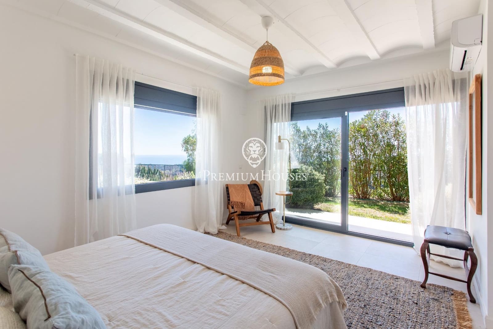 4 soveværelse Villa til salg i Sant Cebria de Vallalta med swimmingpool garage - € 785.000 (Ref: 9758956)