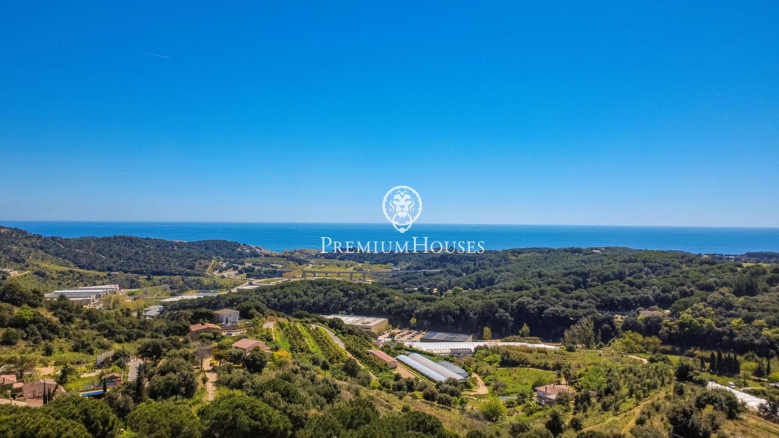 4 soveværelse Villa til salg i Sant Cebria de Vallalta med swimmingpool garage - € 785.000 (Ref: 9758956)