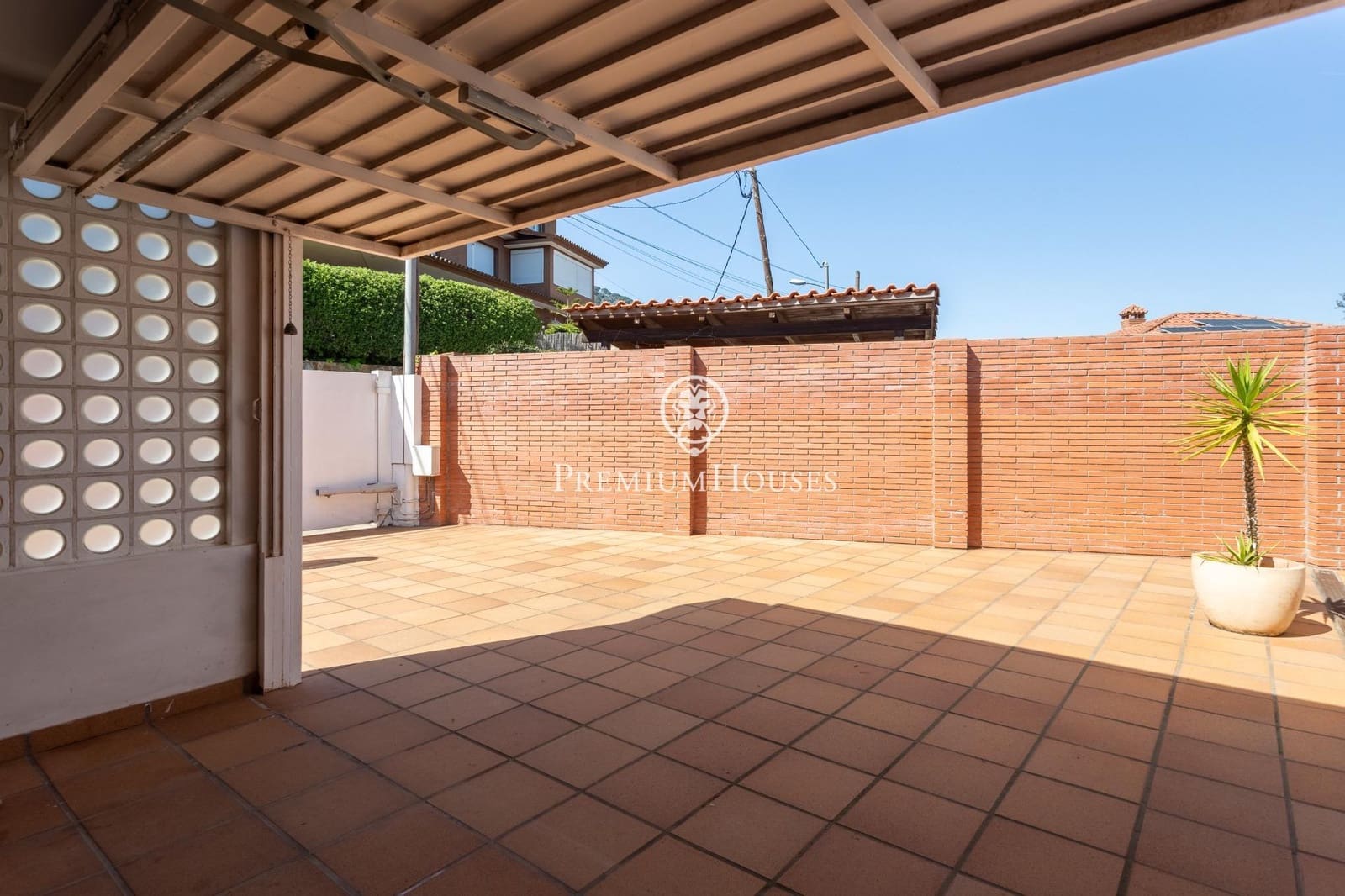 5 soveværelse Villa til salg i Argentona med swimmingpool garage - € 995.000 (Ref: 9758957)