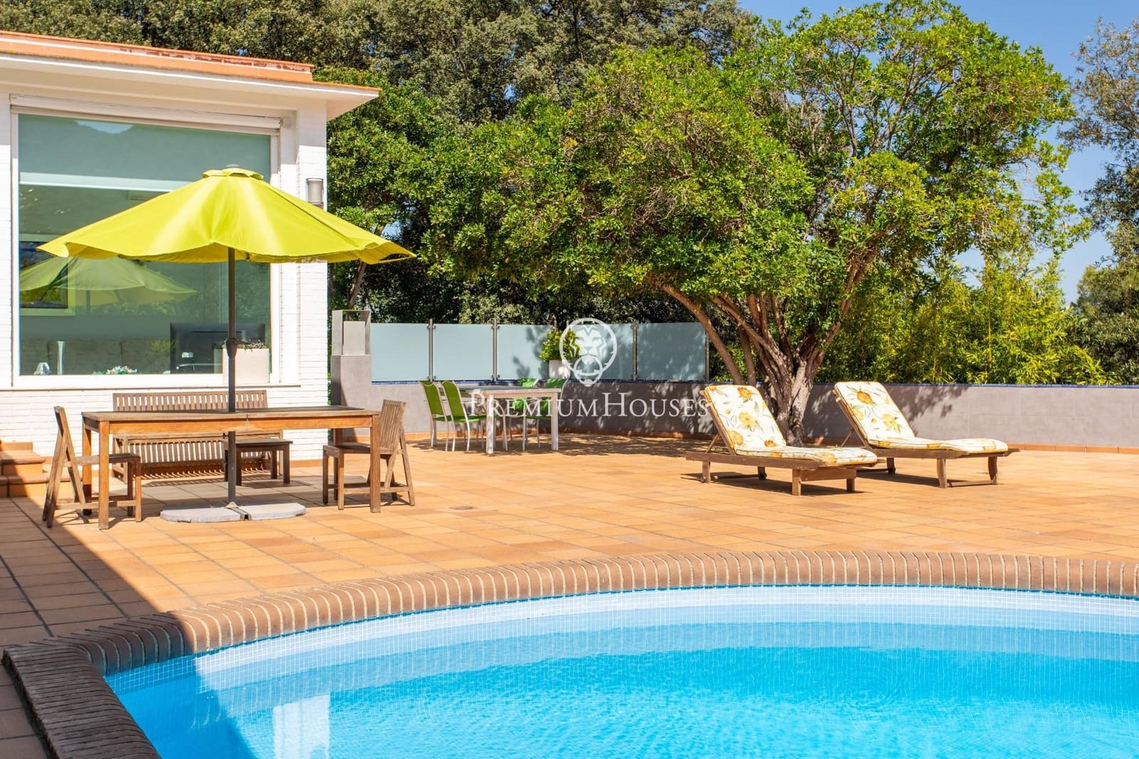 5 soveværelse Villa til salg i Argentona med swimmingpool garage - € 995.000 (Ref: 9758957)