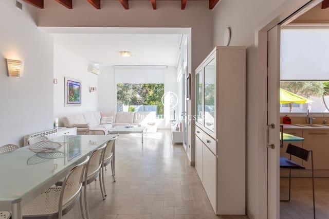 5 Zimmer Villa zu verkaufen in Argentona mit Pool Garage - 860.000 € (Ref: 9758957)
