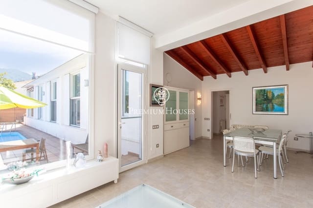 5 Zimmer Villa zu verkaufen in Argentona mit Pool Garage - 860.000 € (Ref: 9758957)
