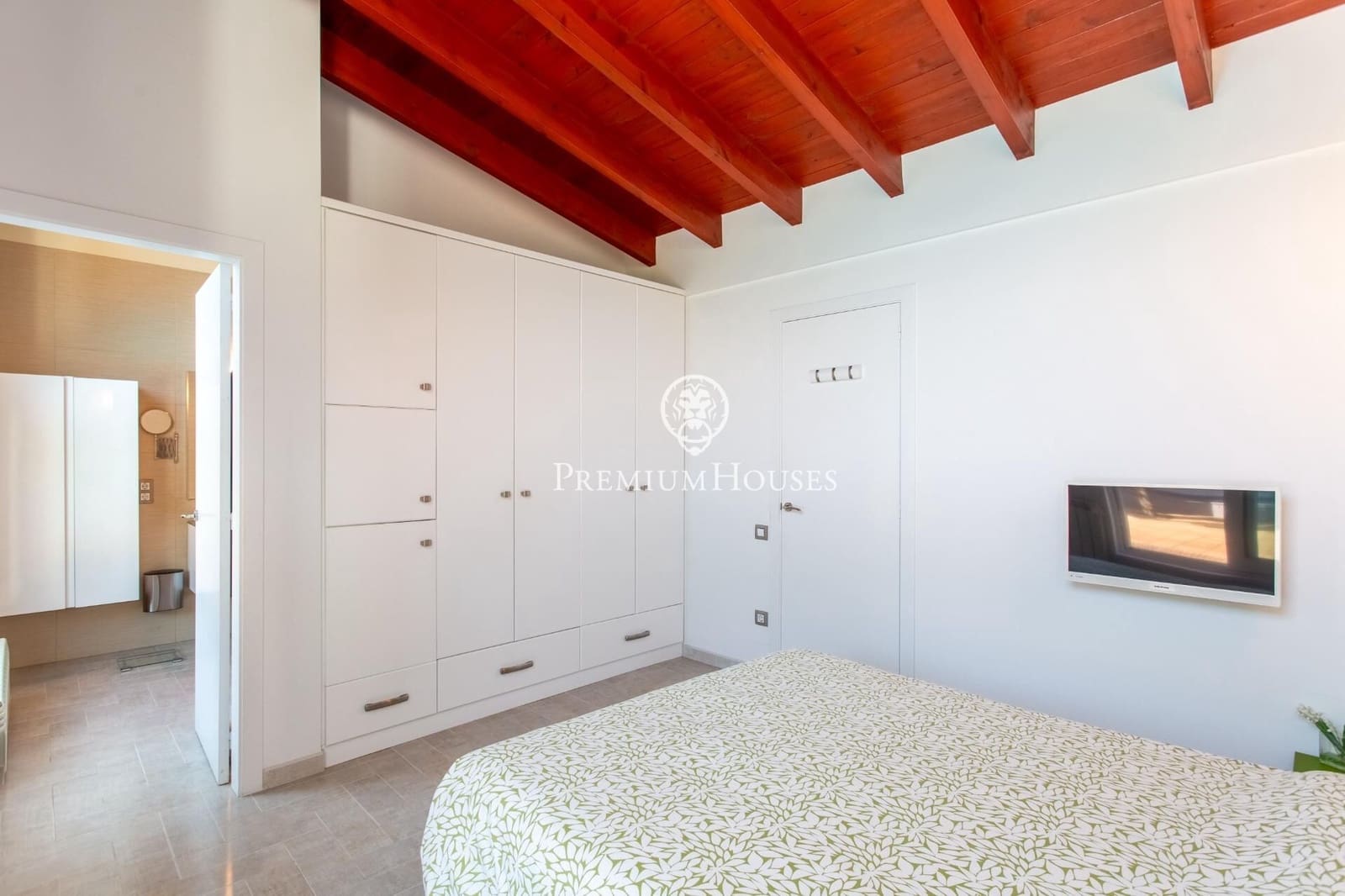 5 soveværelse Villa til salg i Argentona med swimmingpool garage - € 860.000 (Ref: 9758957)