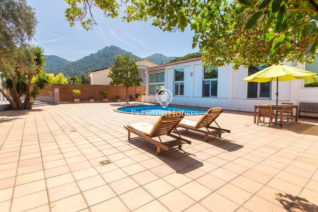 5 Zimmer Villa zu verkaufen in Argentona mit Pool Garage - 860.000 € (Ref: 9758957)