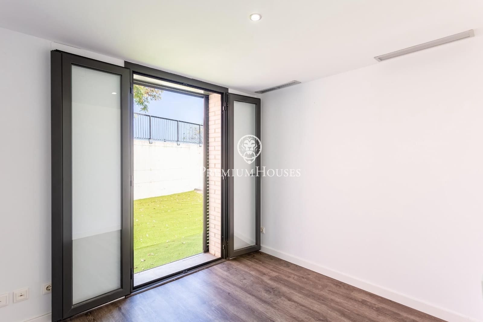 5 sovrum Villa till salu i Mataro med pool garage - 731 500 € (Ref: 9758958)