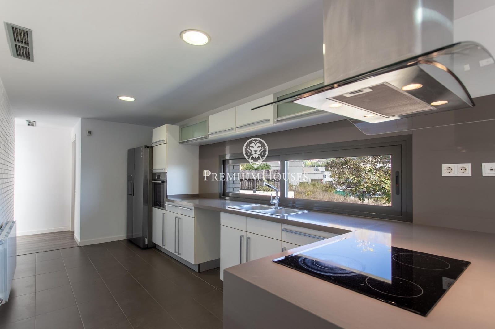 5 sovrum Villa till salu i Mataro med pool garage - 731 500 € (Ref: 9758958)