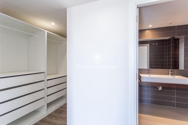 5 sovrum Villa till salu i Mataró med pool garage - 731 500 € (Ref: 9758958)