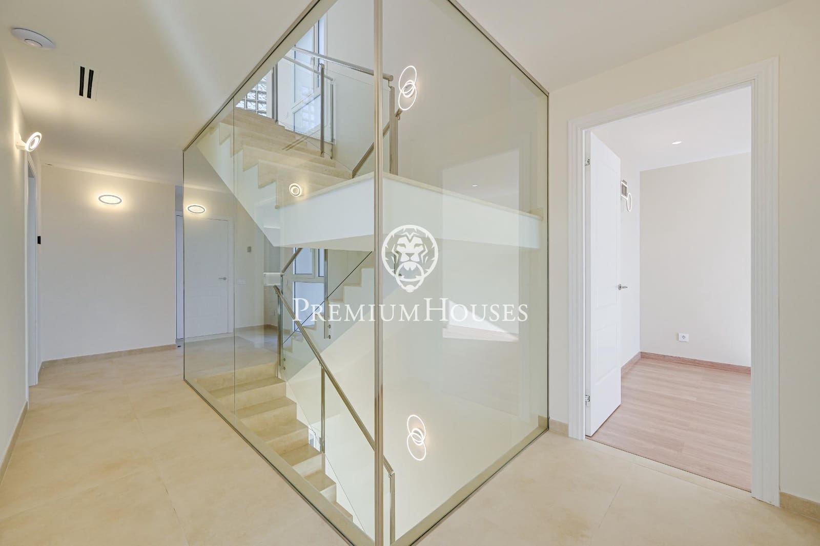 4 soverom Villa til salgs i Arenys de Mar med svømmebasseng garasje - € 2 650 000 (Ref: 9761975)