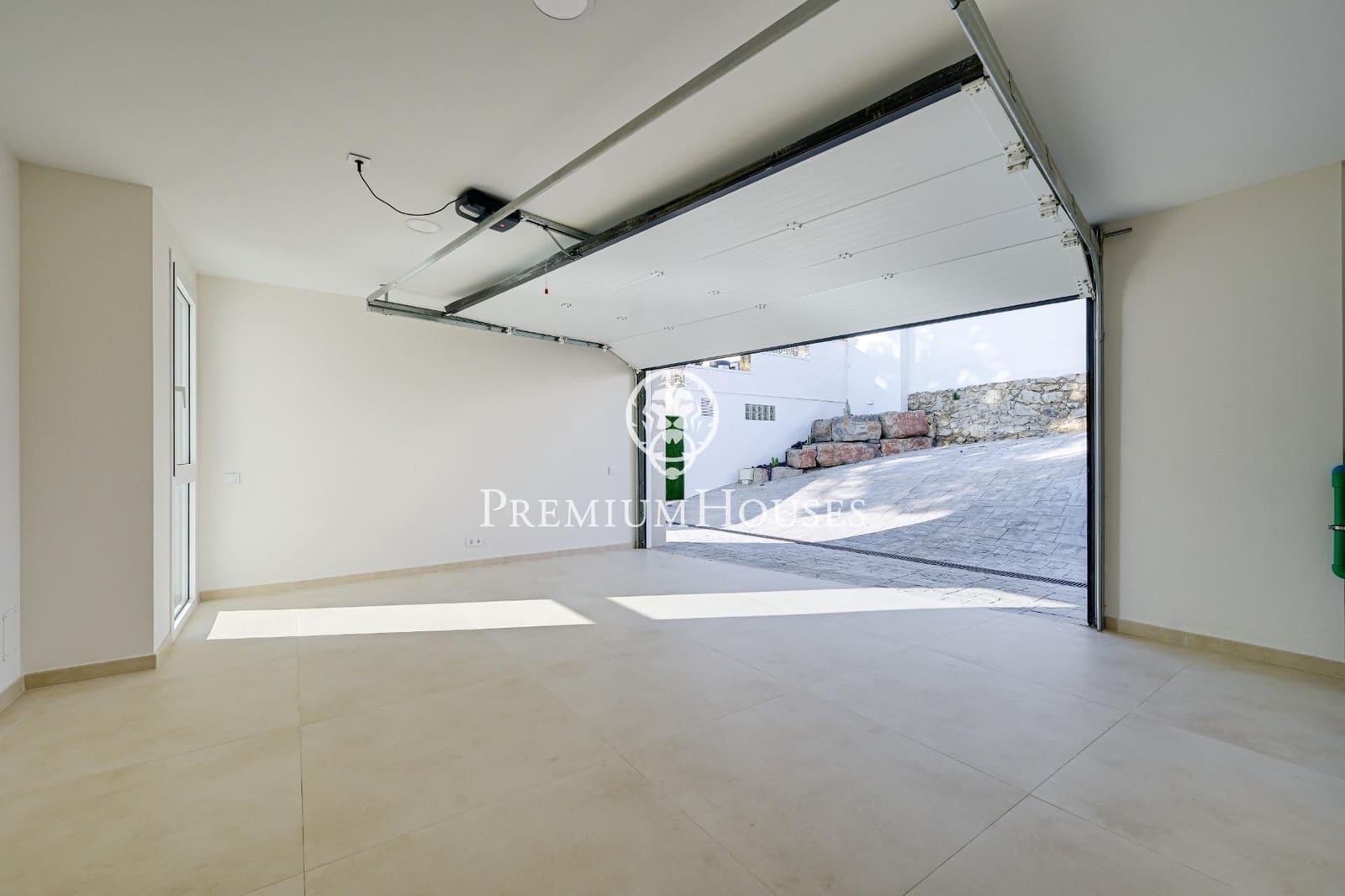 4 soverom Villa til salgs i Arenys de Mar med svømmebasseng garasje - € 2 650 000 (Ref: 9761975)