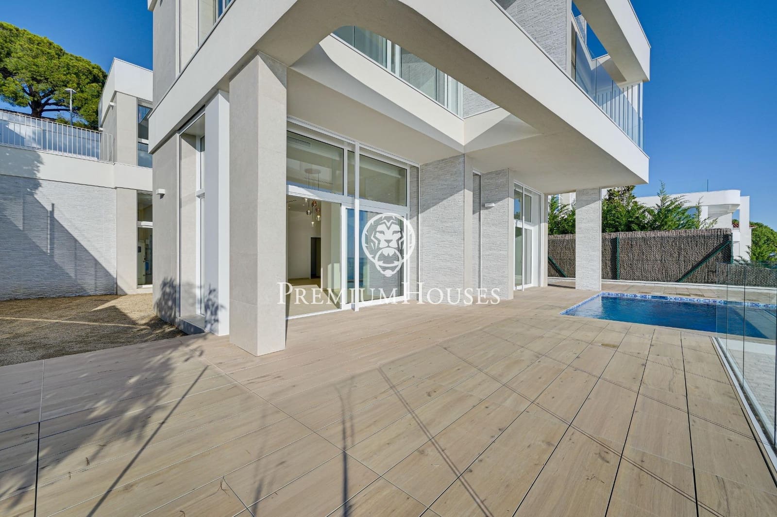 4 soverom Villa til salgs i Arenys de Mar med svømmebasseng garasje - € 2 650 000 (Ref: 9761975)