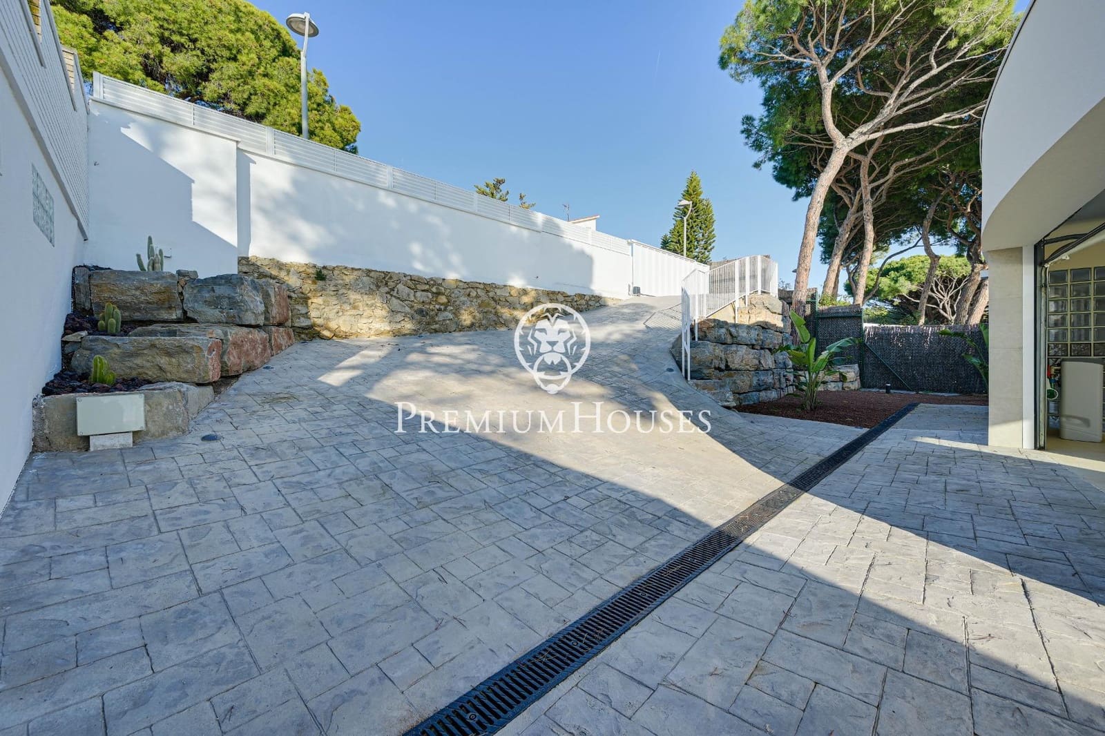 4 soverom Villa til salgs i Arenys de Mar med svømmebasseng garasje - € 2 650 000 (Ref: 9761975)