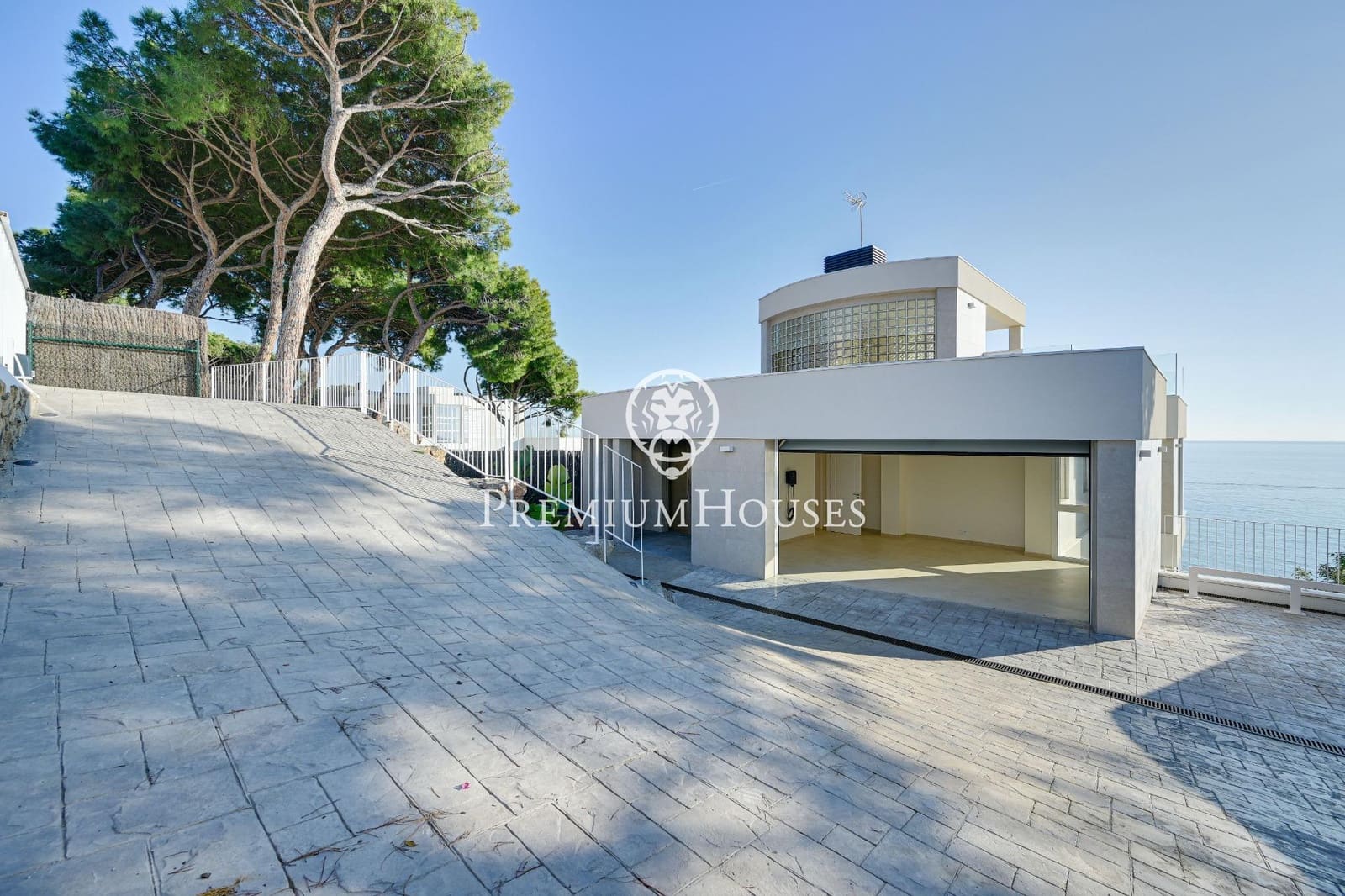 4 soverom Villa til salgs i Arenys de Mar med svømmebasseng garasje - € 2 650 000 (Ref: 9761975)