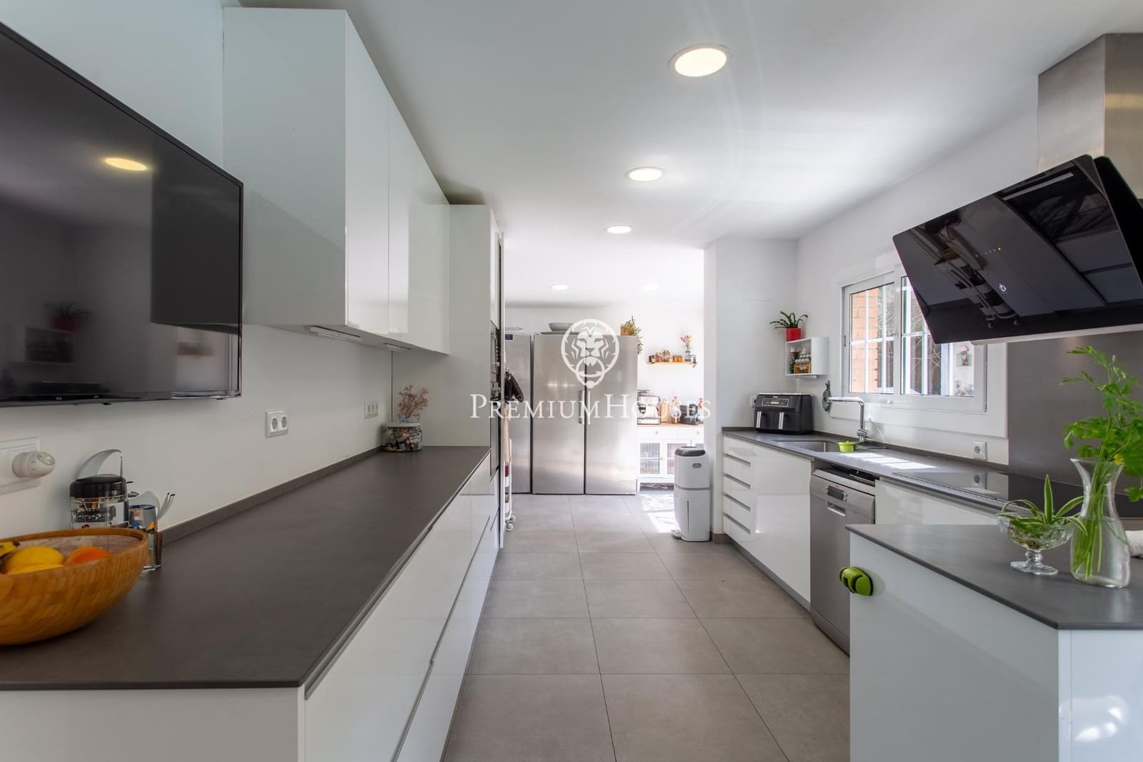 4 sypialnia Willa na sprzedaż w Sant Andreu de Llavaneres z basenem garażem - 1 350 000 € (Ref: 9761976)