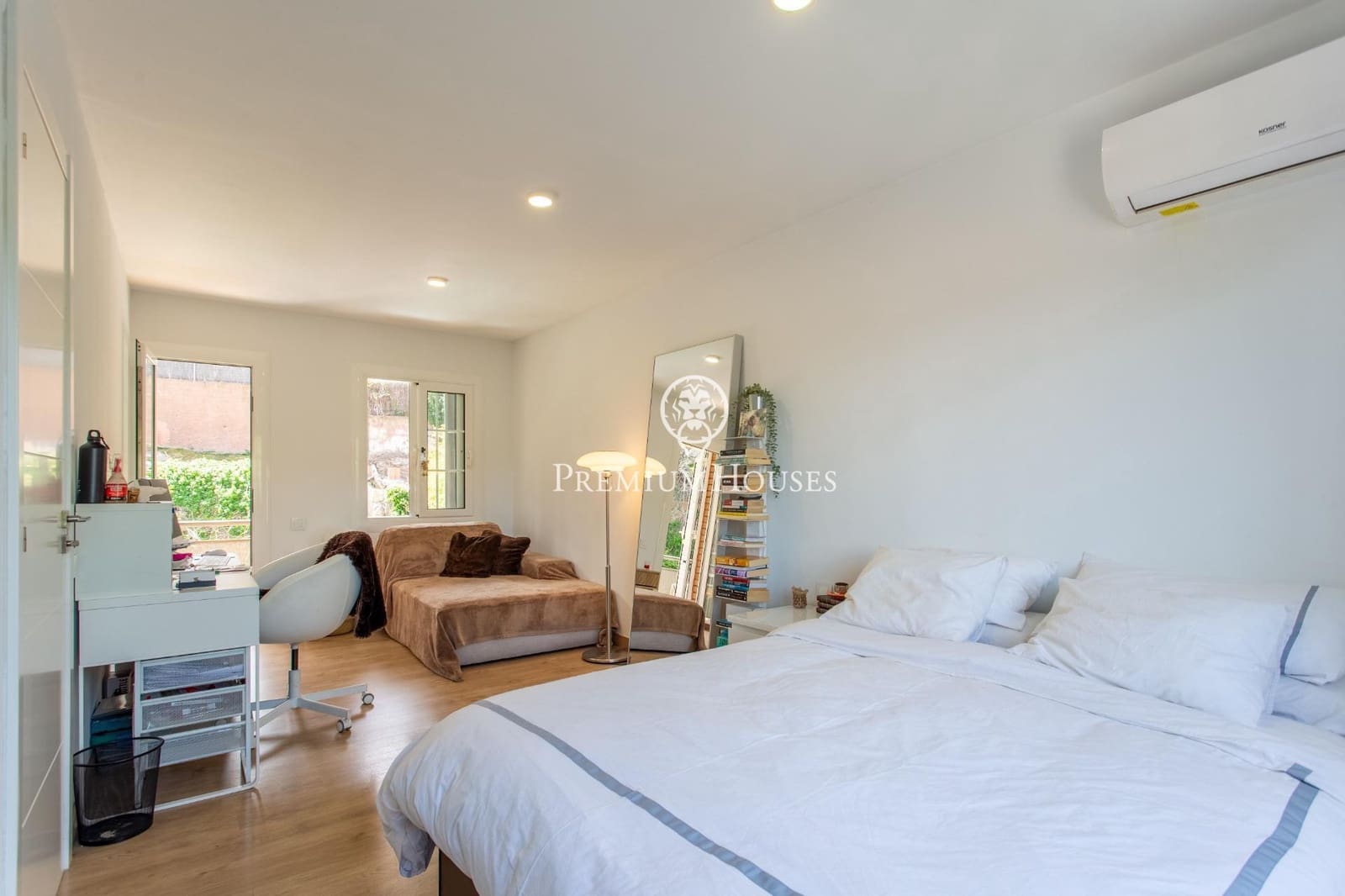 4 sypialnia Willa na sprzedaż w Sant Andreu de Llavaneres z basenem garażem - 1 350 000 € (Ref: 9761976)