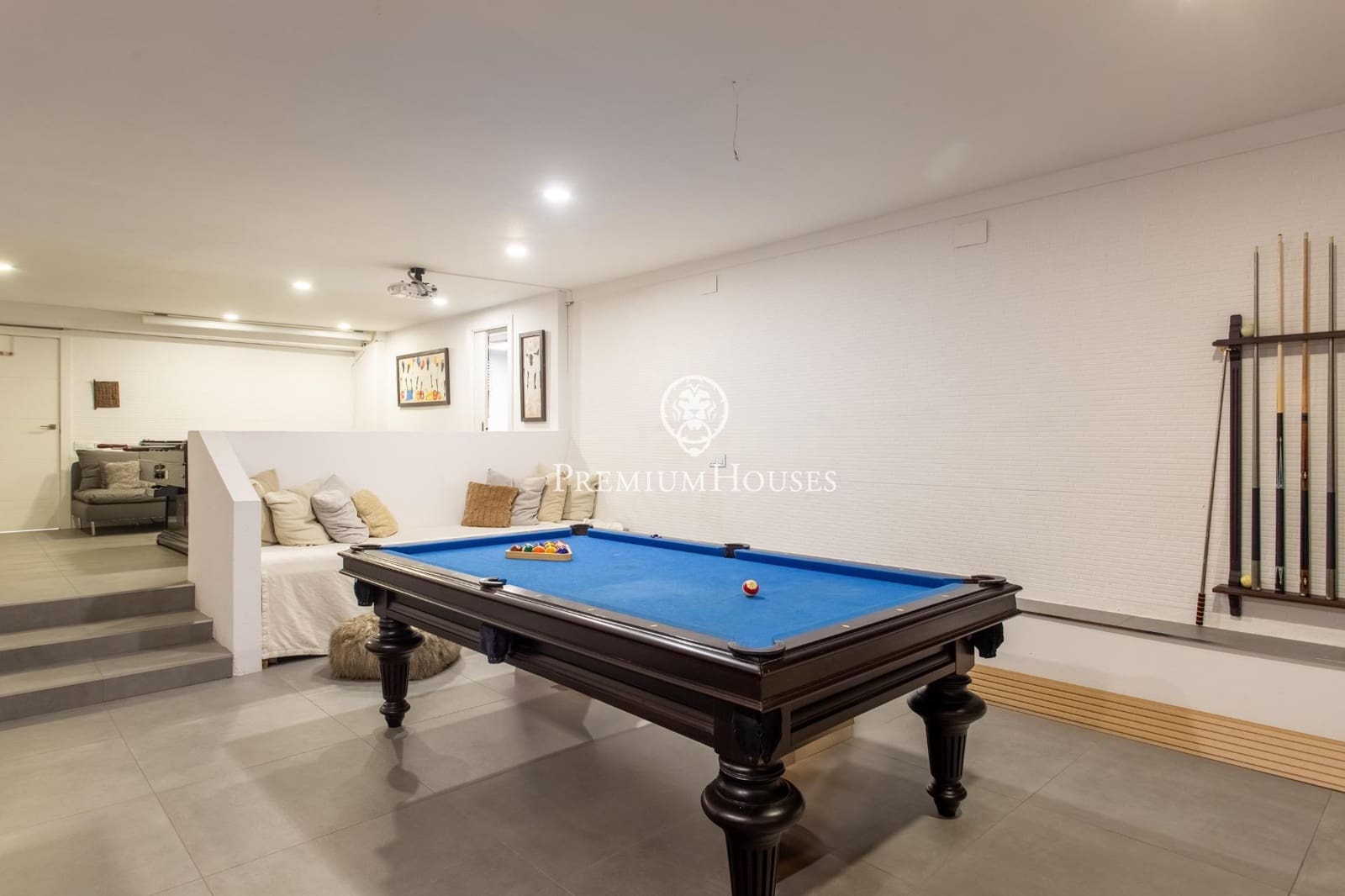 4 sypialnia Willa na sprzedaż w Sant Andreu de Llavaneres z basenem garażem - 1 350 000 € (Ref: 9761976)