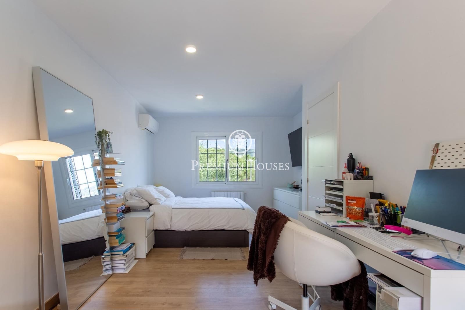 4 sypialnia Willa na sprzedaż w Sant Andreu de Llavaneres z basenem garażem - 1 350 000 € (Ref: 9761976)