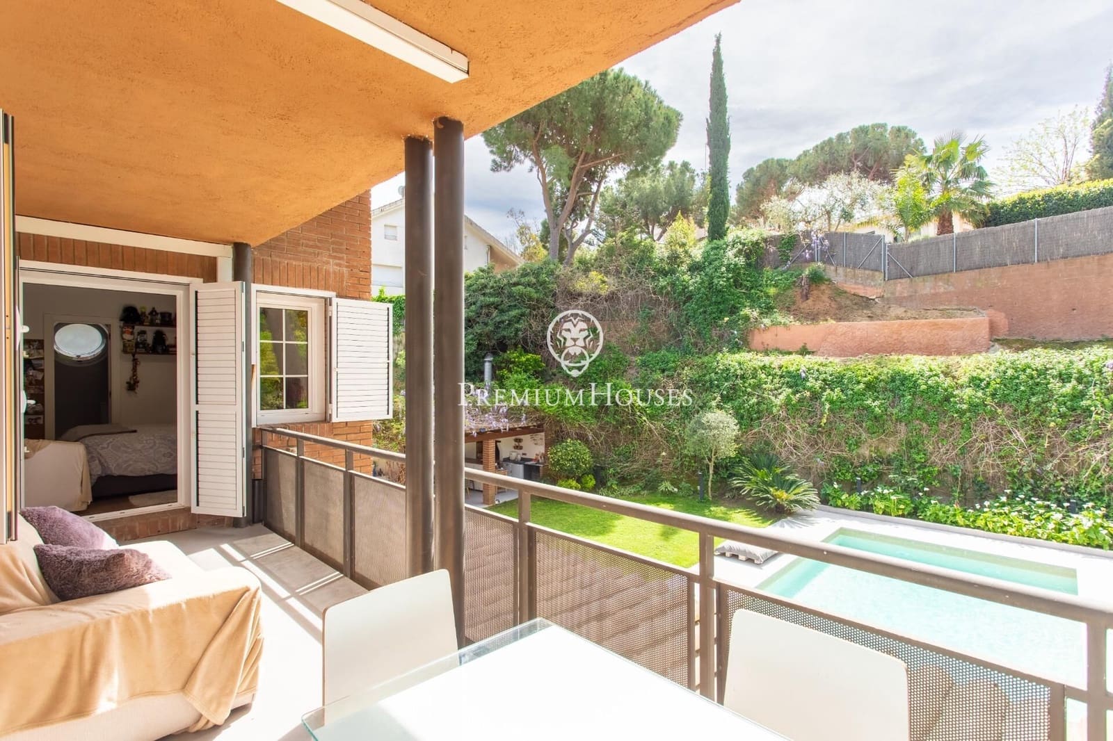 4 sypialnia Willa na sprzedaż w Sant Andreu de Llavaneres z basenem garażem - 1 350 000 € (Ref: 9761976)