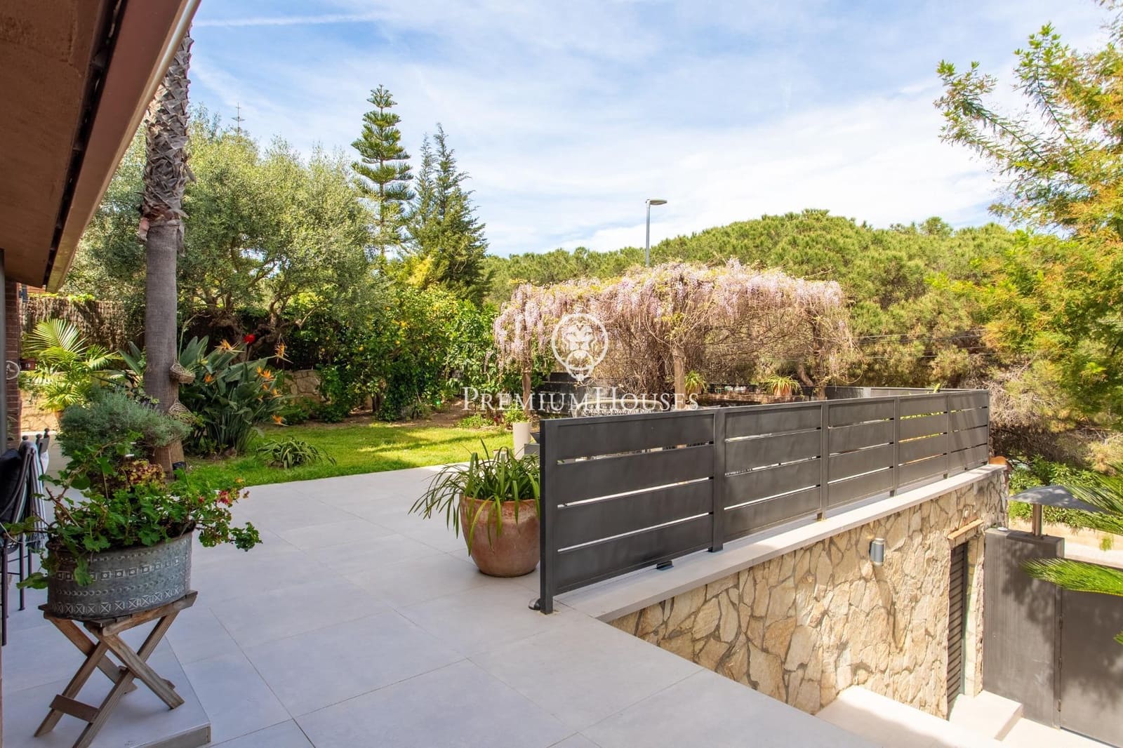 4 sypialnia Willa na sprzedaż w Sant Andreu de Llavaneres z basenem garażem - 1 350 000 € (Ref: 9761976)