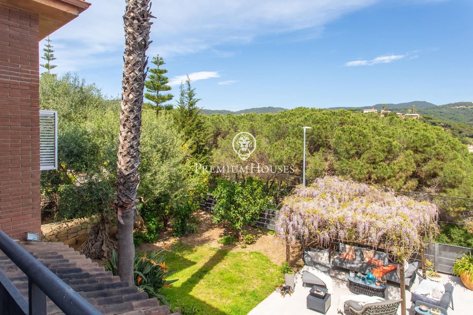 4 sypialnia Willa na sprzedaż w Sant Andreu de Llavaneres z basenem garażem - 1 350 000 € (Ref: 9761976)