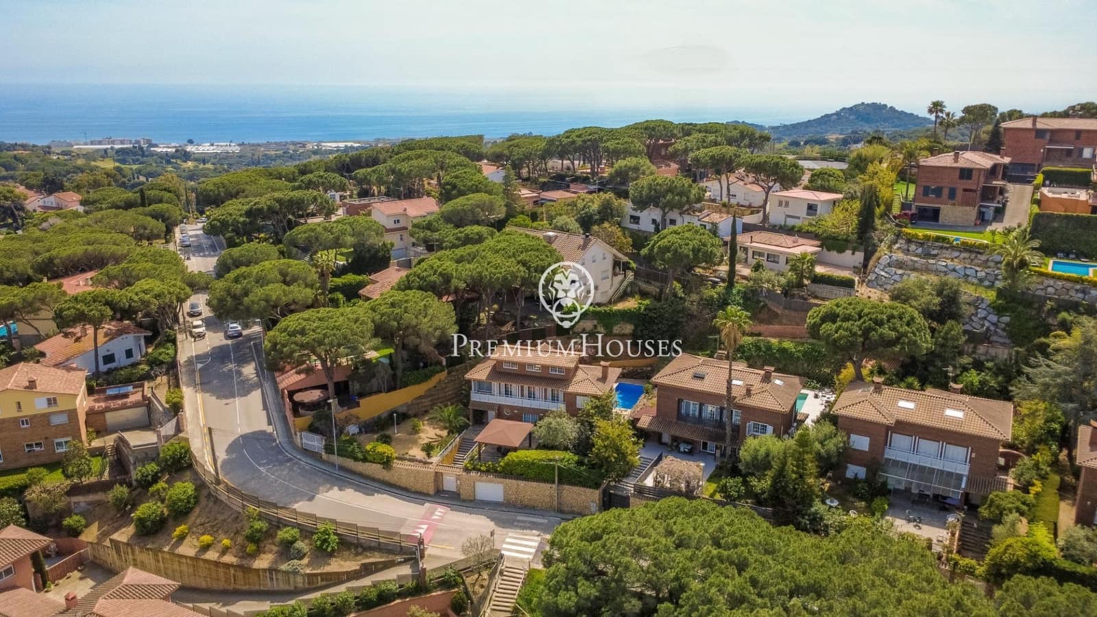 4 sypialnia Willa na sprzedaż w Sant Andreu de Llavaneres z basenem garażem - 1 350 000 € (Ref: 9761976)