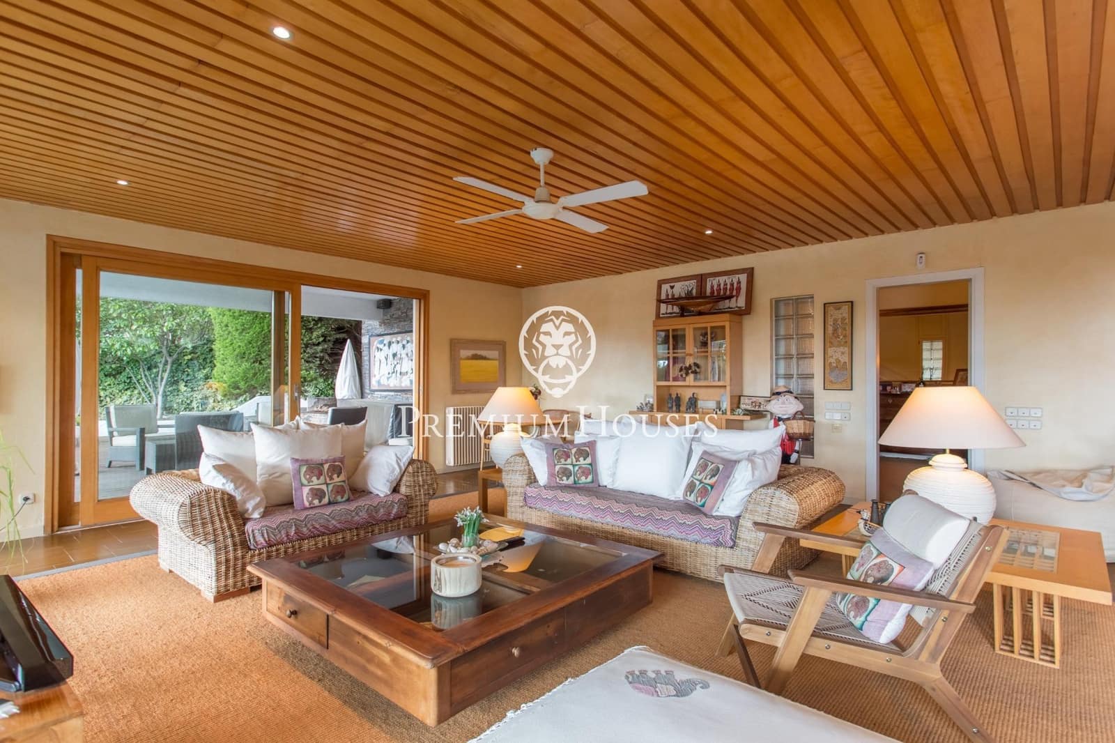 5 slaapkamer Villa te koop in Cabrils met zwembad garage - € 1.190.000 (Ref: 9761977)