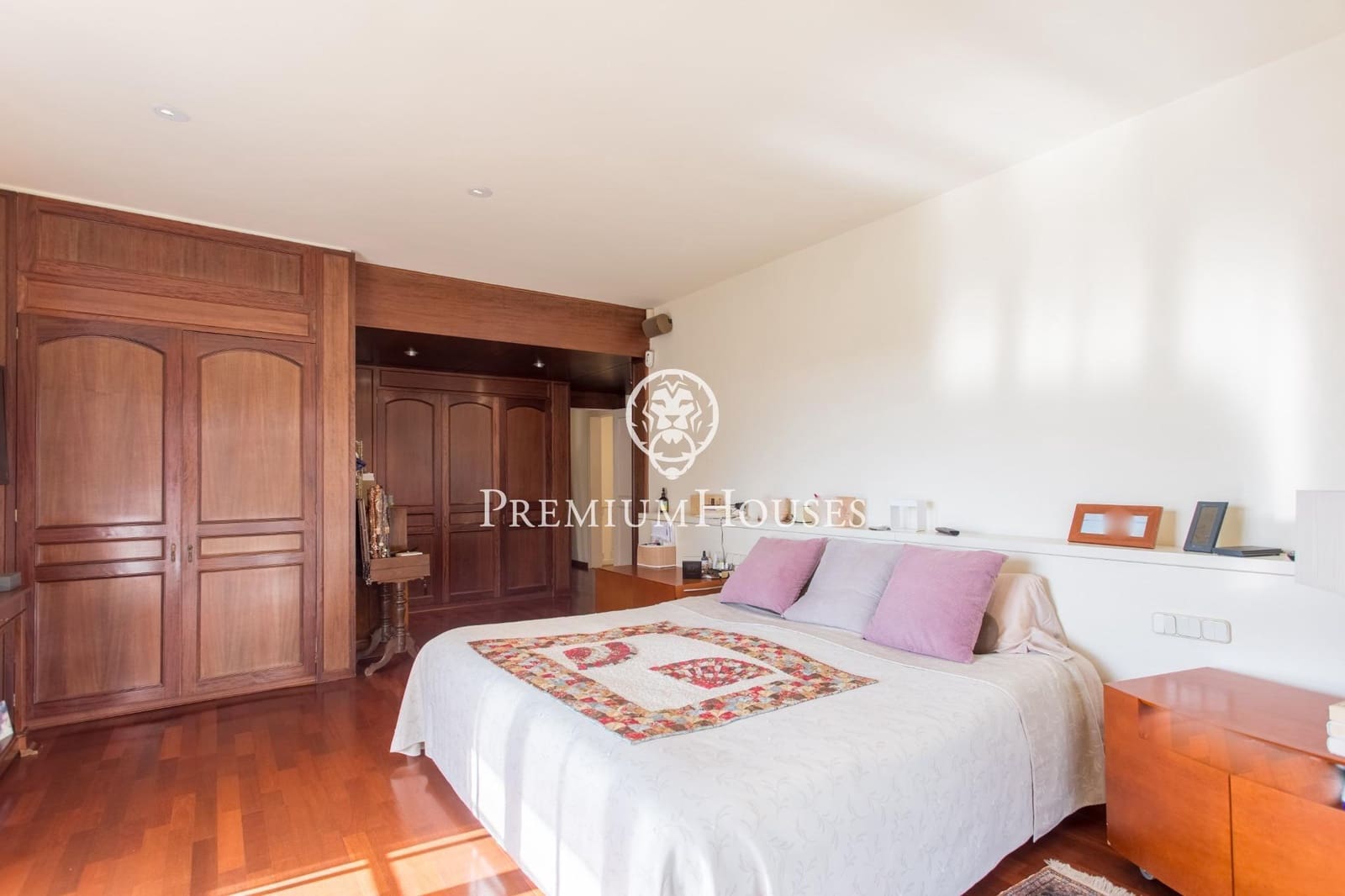 5 bedroom Villa for sale in Cabrils with pool garage - € 1,190,000 (Ref: 9761977)