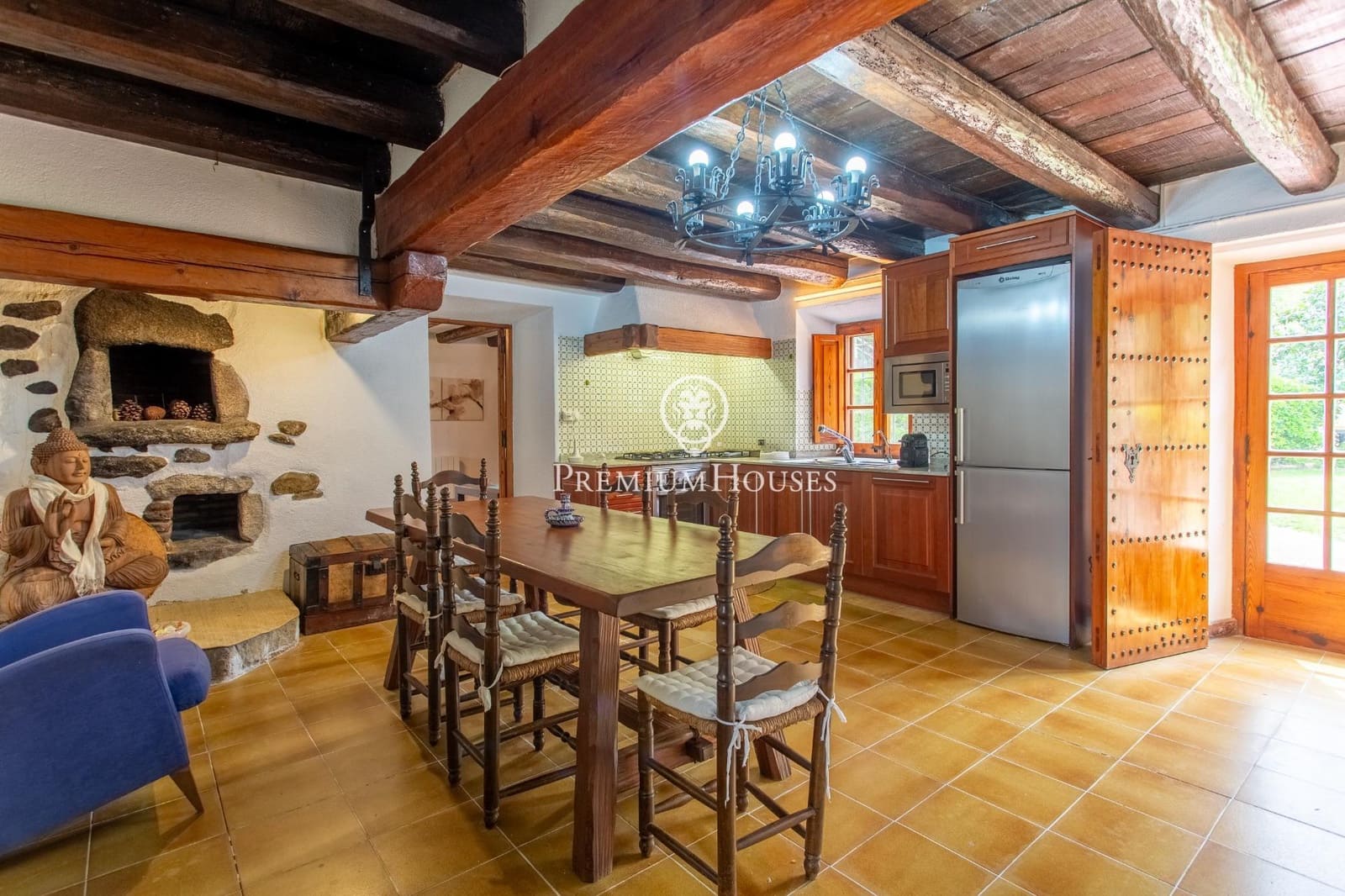 6 sypialnia Finka/Dom wiejski na sprzedaż w Sant Iscle de Vallalta z basenem garażem - 1 349 000 € (Ref: 9770644)