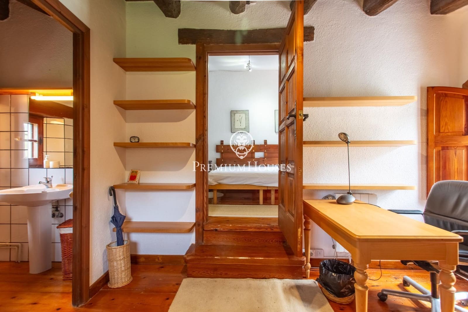 6 sypialnia Finka/Dom wiejski na sprzedaż w Sant Iscle de Vallalta z basenem garażem - 1 349 000 € (Ref: 9770644)