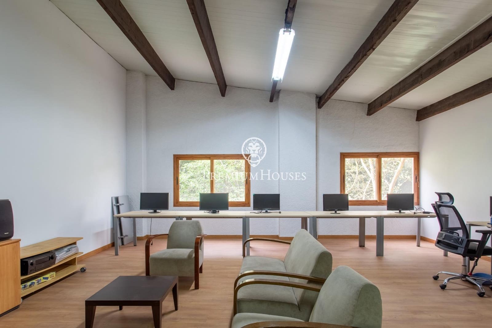 6 sypialnia Finka/Dom wiejski na sprzedaż w Sant Iscle de Vallalta z basenem garażem - 1 349 000 € (Ref: 9770644)