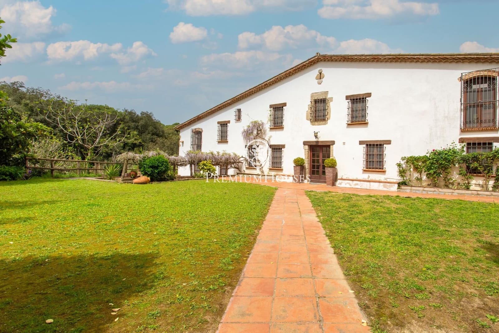 6 sypialnia Finka/Dom wiejski na sprzedaż w Sant Iscle de Vallalta z basenem garażem - 1 349 000 € (Ref: 9770644)