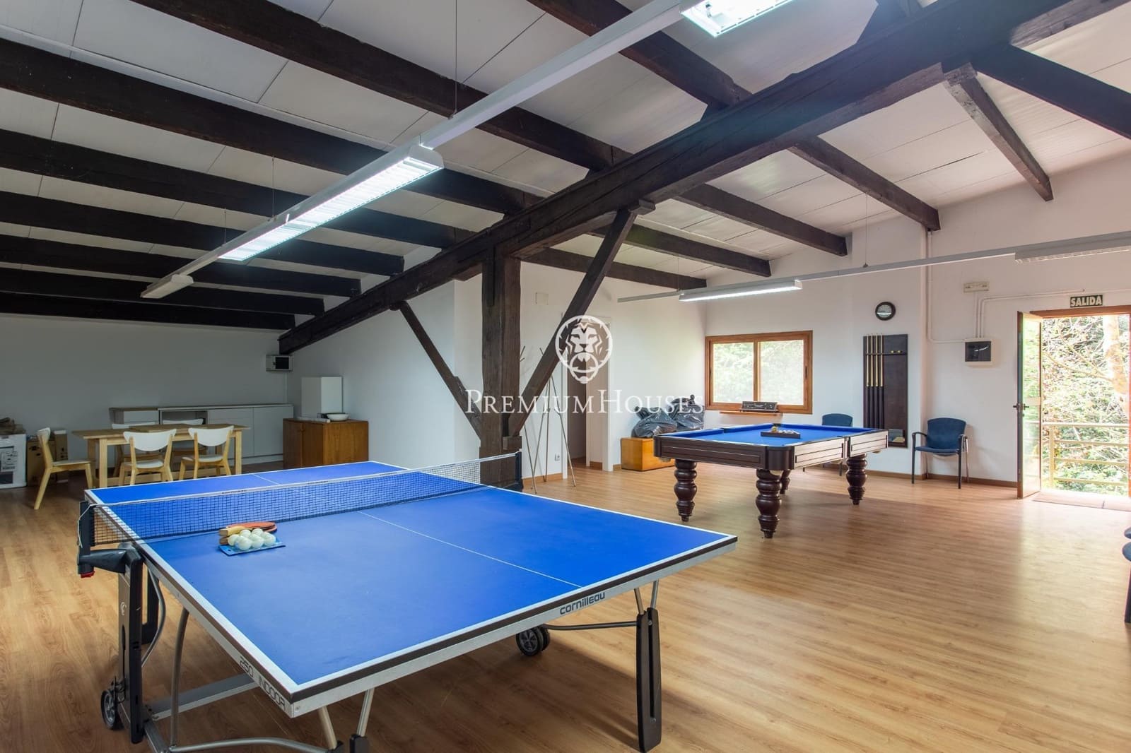 6 sypialnia Finka/Dom wiejski na sprzedaż w Sant Iscle de Vallalta z basenem garażem - 1 349 000 € (Ref: 9770644)