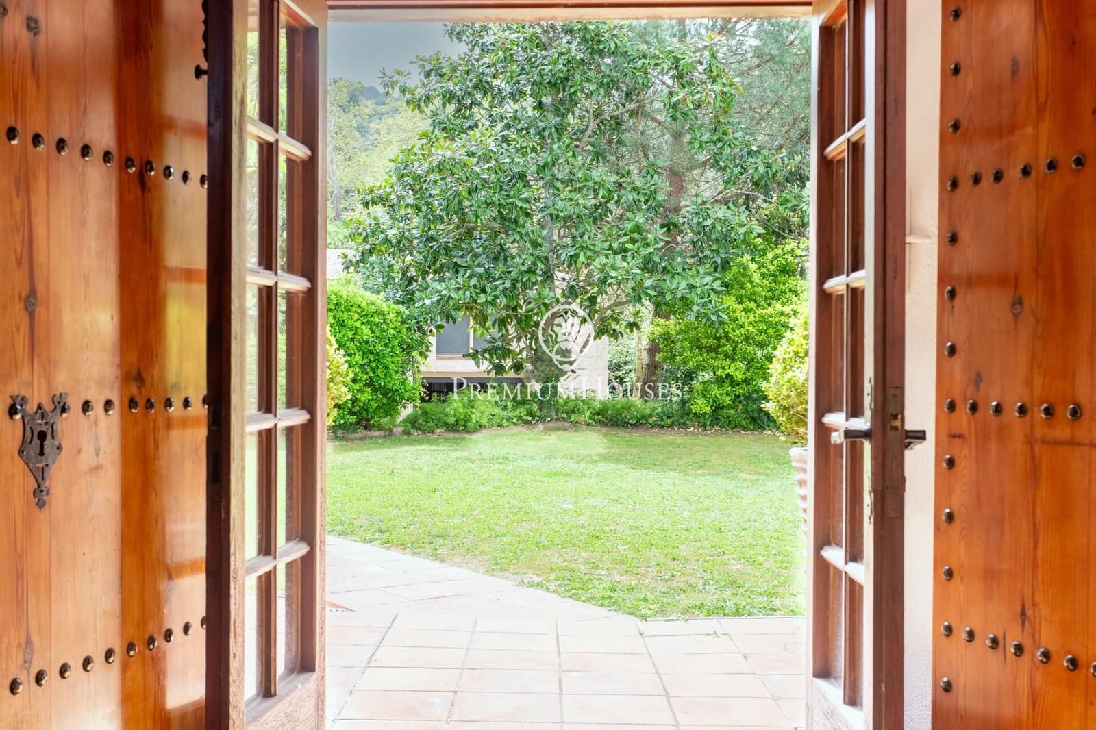 6 sypialnia Finka/Dom wiejski na sprzedaż w Sant Iscle de Vallalta z basenem garażem - 1 349 000 € (Ref: 9770644)