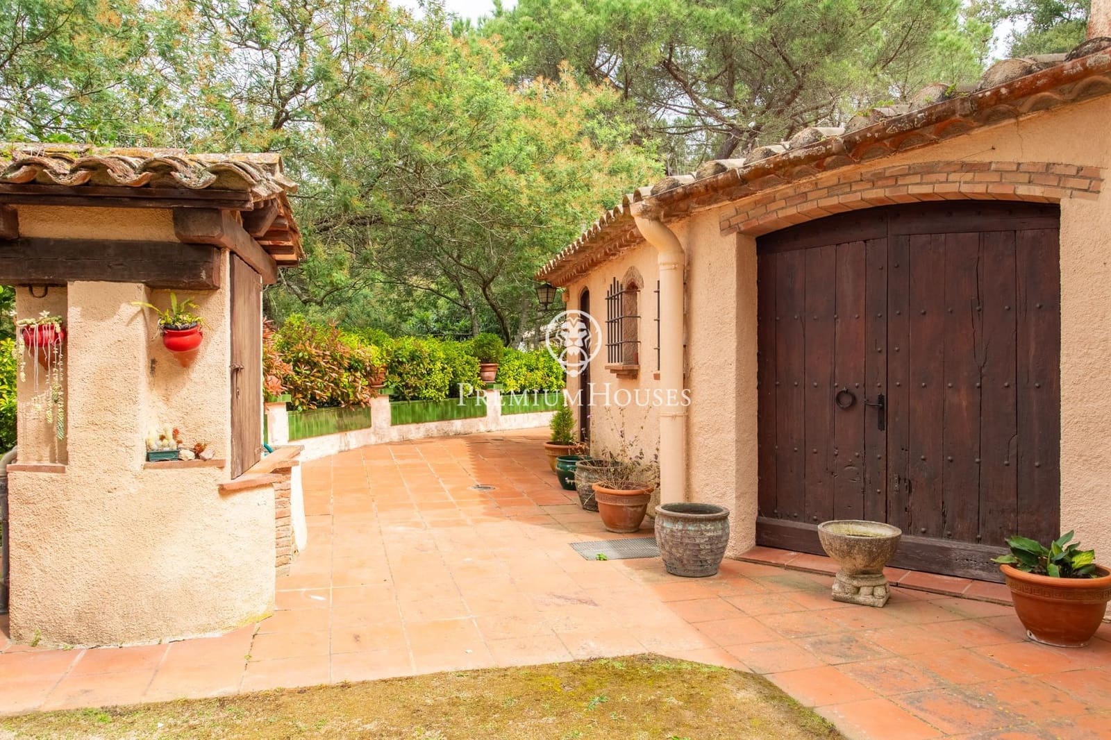 6 sypialnia Finka/Dom wiejski na sprzedaż w Sant Iscle de Vallalta z basenem garażem - 1 349 000 € (Ref: 9770644)