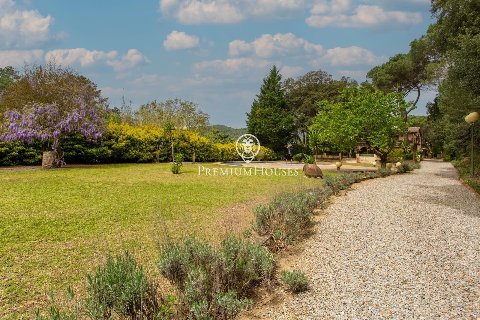 6 sypialnia Finka/Dom wiejski na sprzedaż w Sant Iscle de Vallalta z basenem garażem - 1 349 000 € (Ref: 9770644)