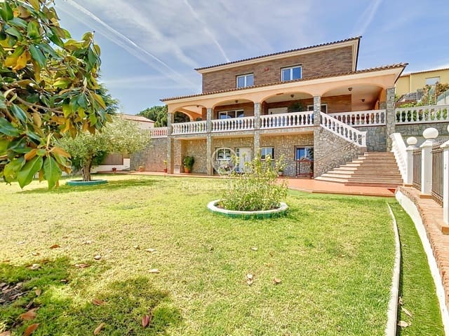 5 soverom Villa til salgs i Badalona med garasje - € 1 700 000 (Ref: 9770649)