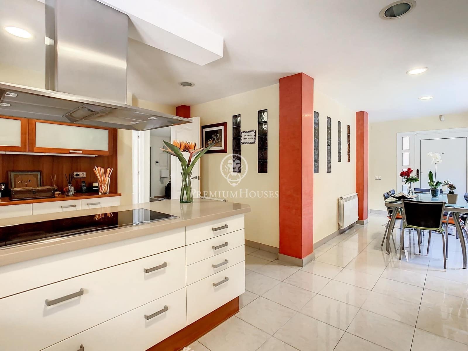 5 Zimmer Villa zu verkaufen in Badalona mit Garage - 1.700.000 € (Ref: 9770649)