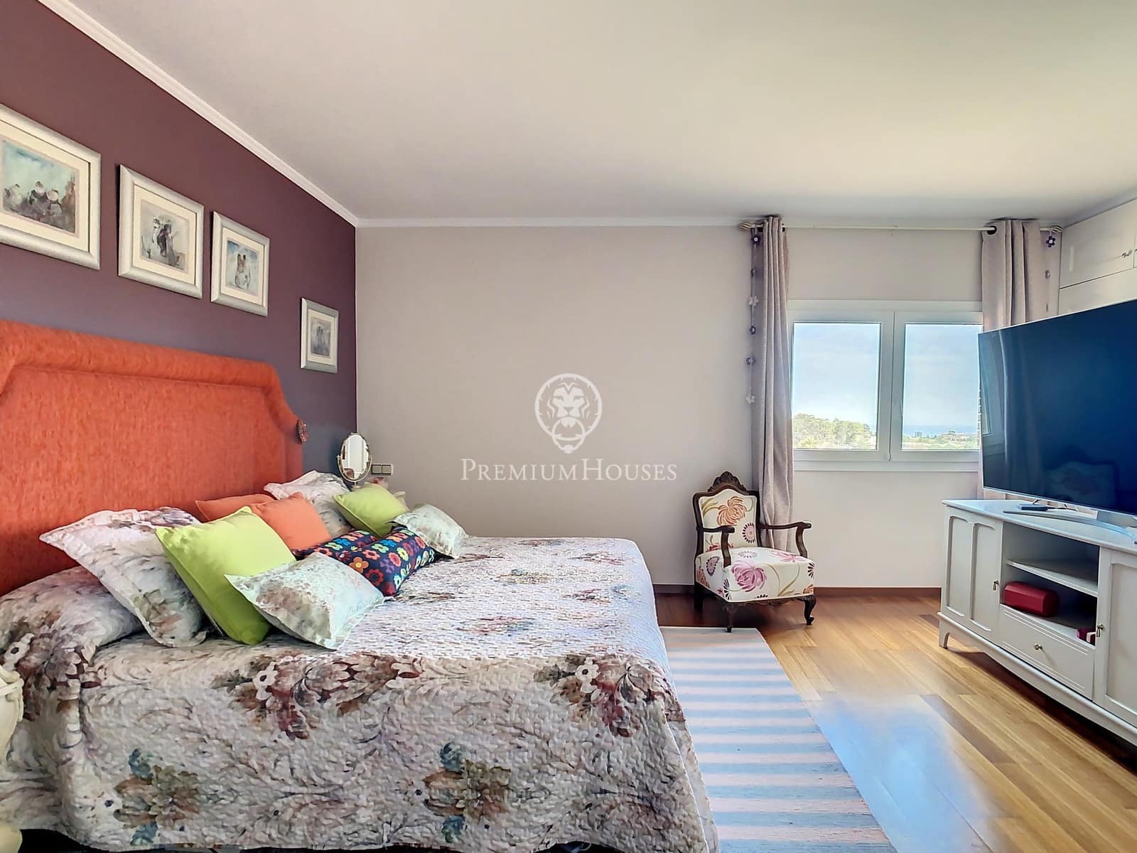 5 Zimmer Villa zu verkaufen in Badalona mit Garage - 1.700.000 € (Ref: 9770649)