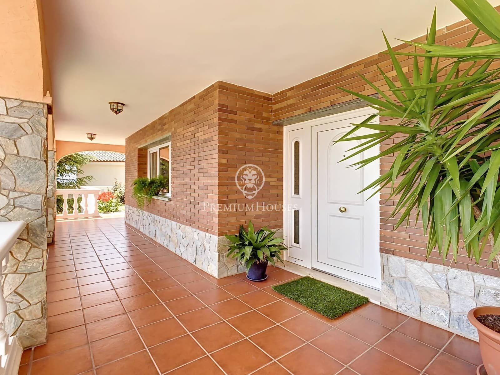 5 Zimmer Villa zu verkaufen in Badalona mit Garage - 1.700.000 € (Ref: 9770649)