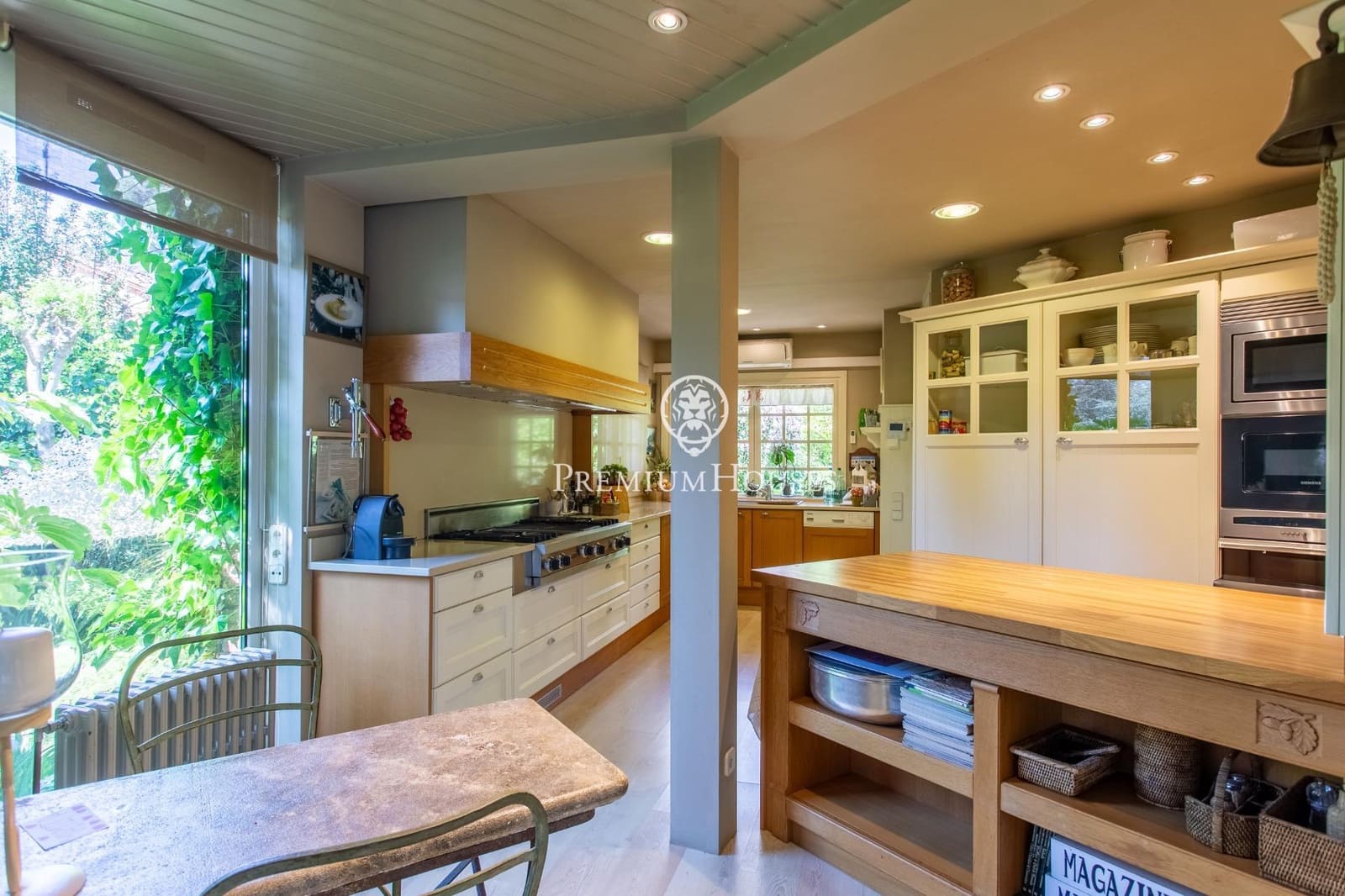 4 chambre Villa/Maison à vendre à Sant Andreu de Llavaneres avec piscine garage - 1 900 000 € (Ref: 9778108)