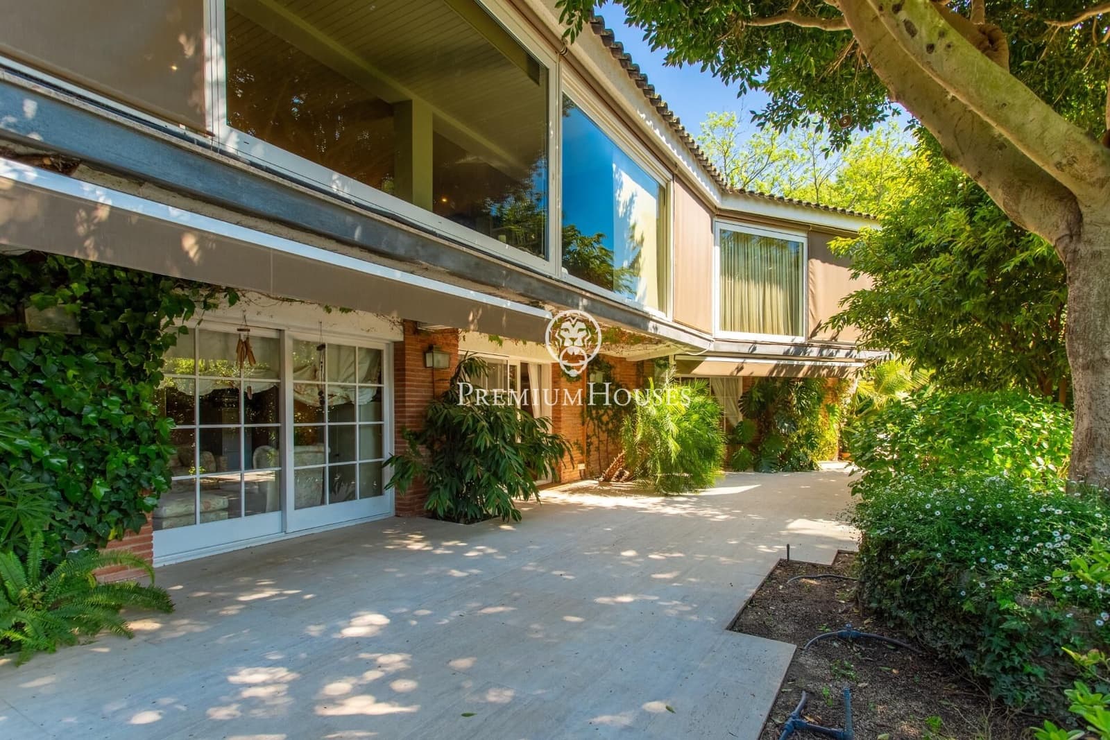 4 chambre Villa/Maison à vendre à Sant Andreu de Llavaneres avec piscine garage - 1 900 000 € (Ref: 9778108)