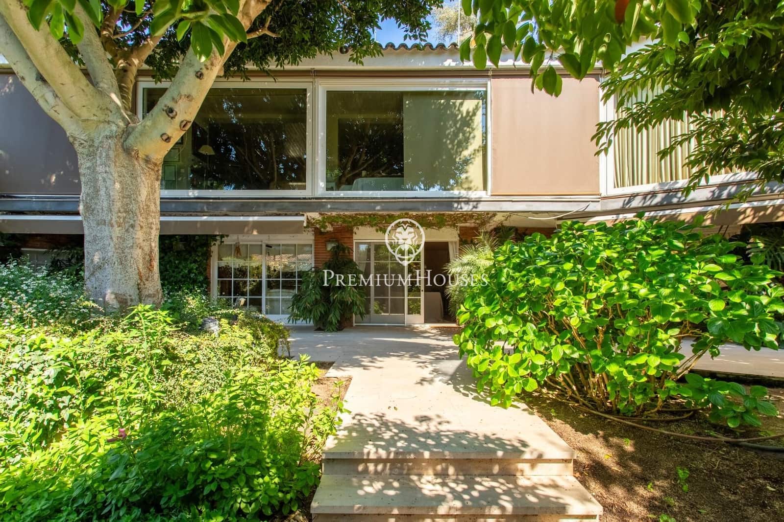 4 chambre Villa/Maison à vendre à Sant Andreu de Llavaneres avec piscine garage - 1 900 000 € (Ref: 9778108)