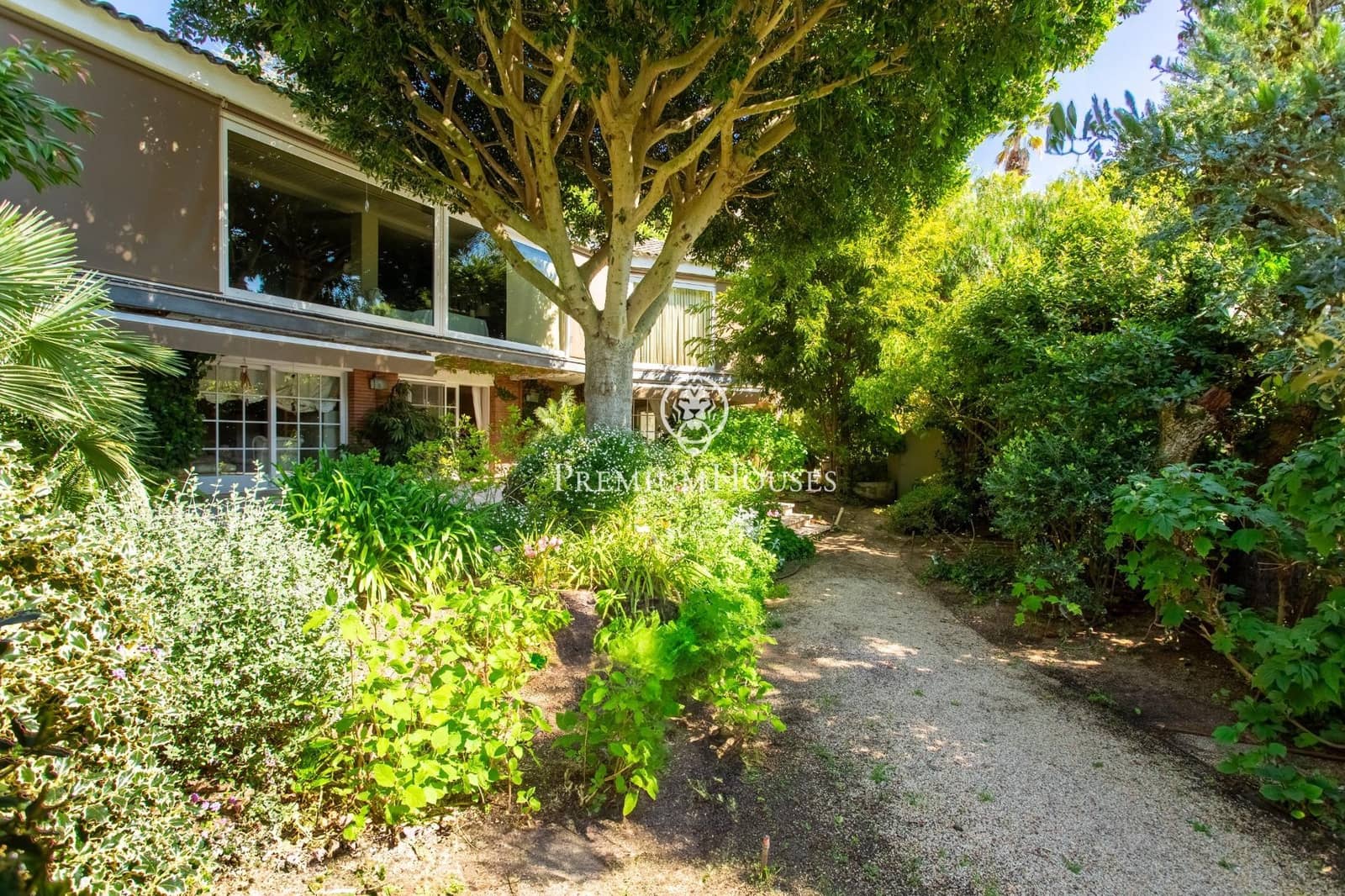 4 chambre Villa/Maison à vendre à Sant Andreu de Llavaneres avec piscine garage - 1 900 000 € (Ref: 9778108)