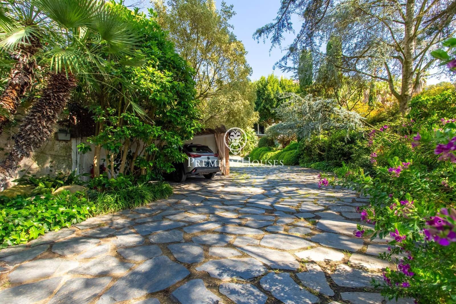 4 chambre Villa/Maison à vendre à Sant Andreu de Llavaneres avec piscine garage - 1 900 000 € (Ref: 9778108)