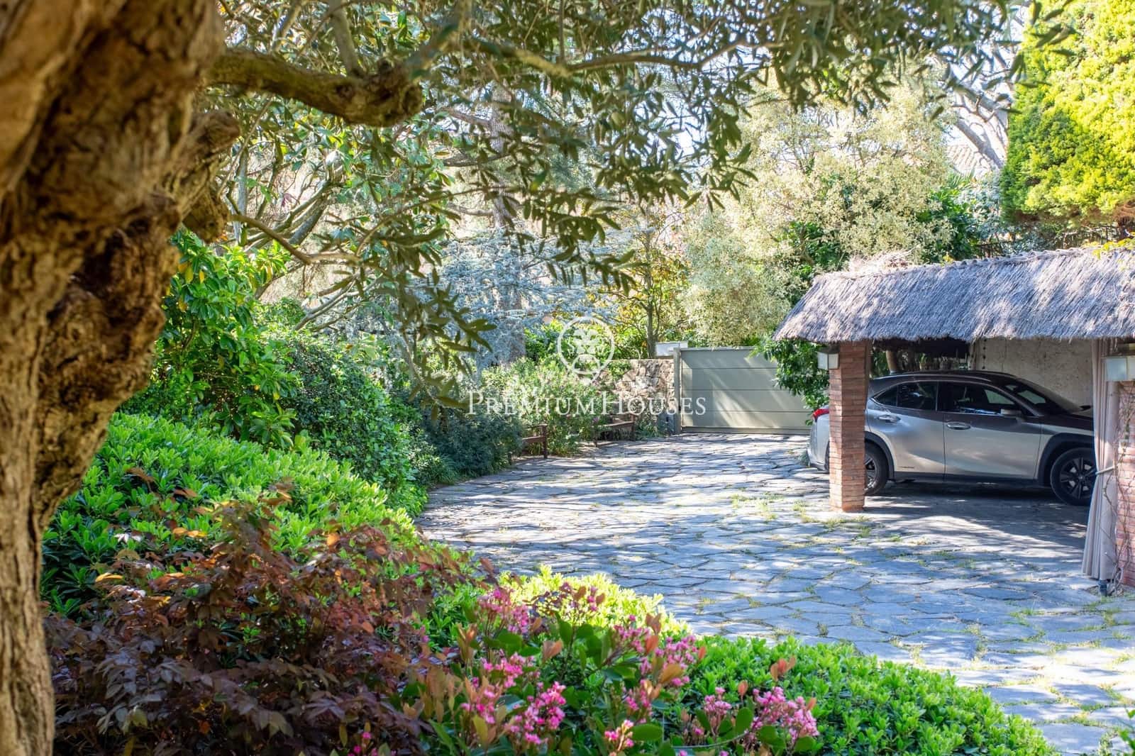 4 chambre Villa/Maison à vendre à Sant Andreu de Llavaneres avec piscine garage - 1 900 000 € (Ref: 9778108)